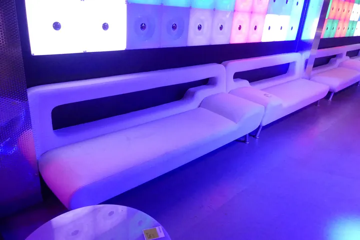 2x Loungesofa Maße in cm je ca. 230 x 78 x 86